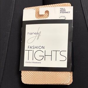 NEW Hanes Nude Fishnet Fashion Tights TALL 4’10’-5’7” 145-190 lbs. HOSIERY NYLON